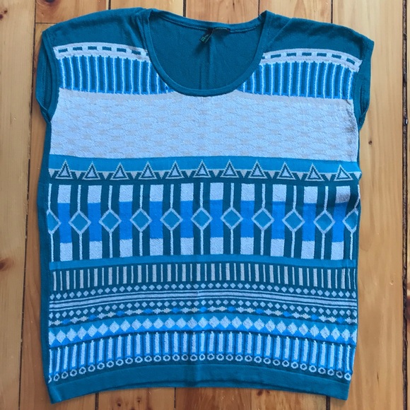 Benetton Linen Blend Sleeveless Sweater - Picture 2 of 10